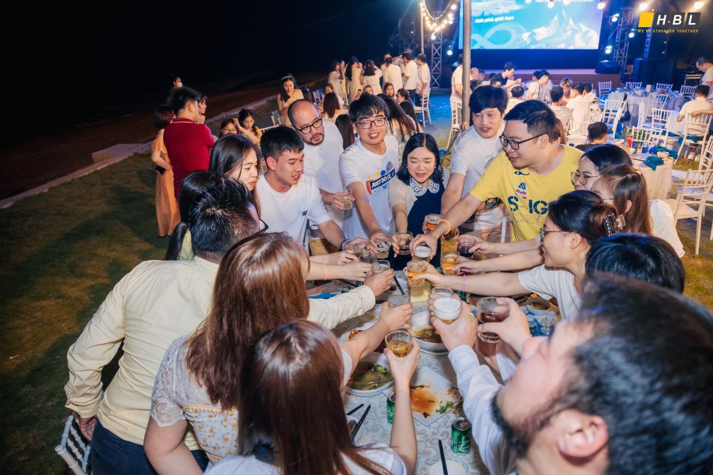 [nonstop] boarding with hblabers - continue the journey of breaking the limit in quang binh!