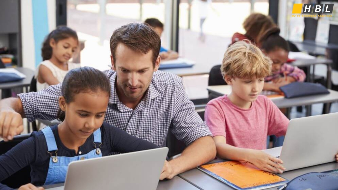 Advantages of Emerging Technologies in Education